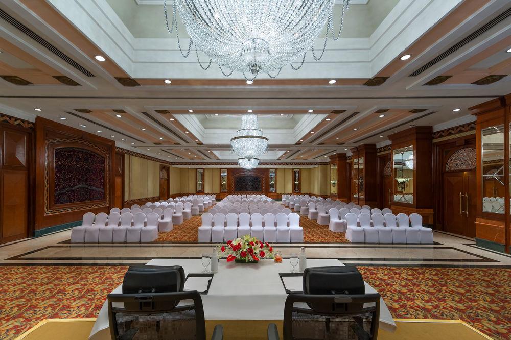 Sheraton New Delhi Hotel Екстер'єр фото