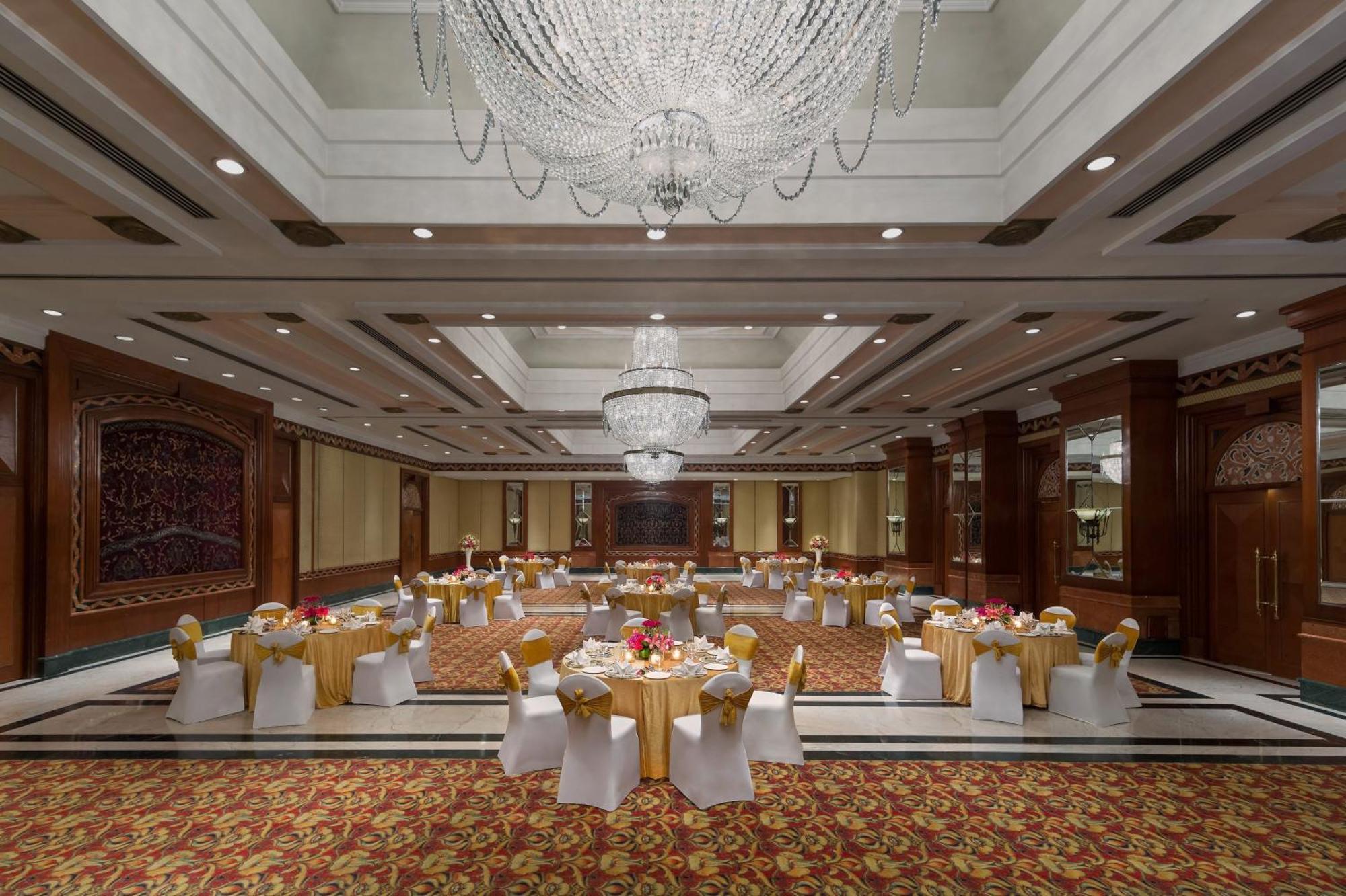 Sheraton New Delhi Hotel Екстер'єр фото